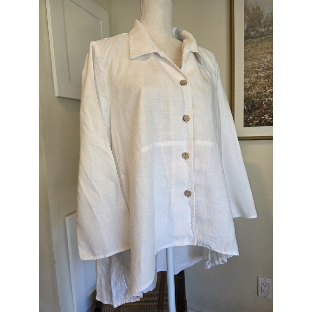Lisa Bayne XL White 100% Linen Tunic Shirt 3/4 Sleeve High Low Top Button Up
